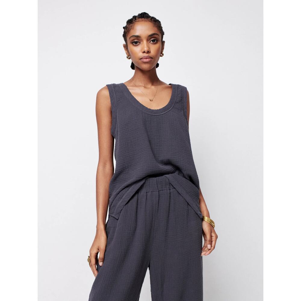 Faherty Top Womens Small Dream Cotton Gauze Tank Organic Washed Black Scoop Neck